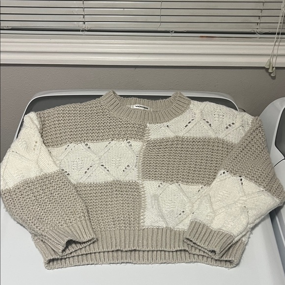 Vigoss Sian Textured Long Sleeve Sweater - Picture 2 of 6